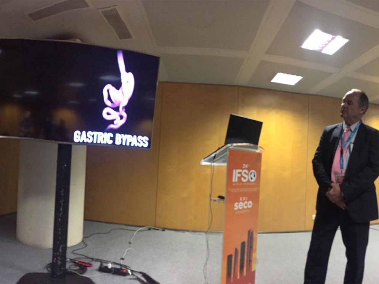 Imagem blog Apresentação em Madrid, no Congresso Mundial de Cirurgia Bariátrica e Metabólica - 3